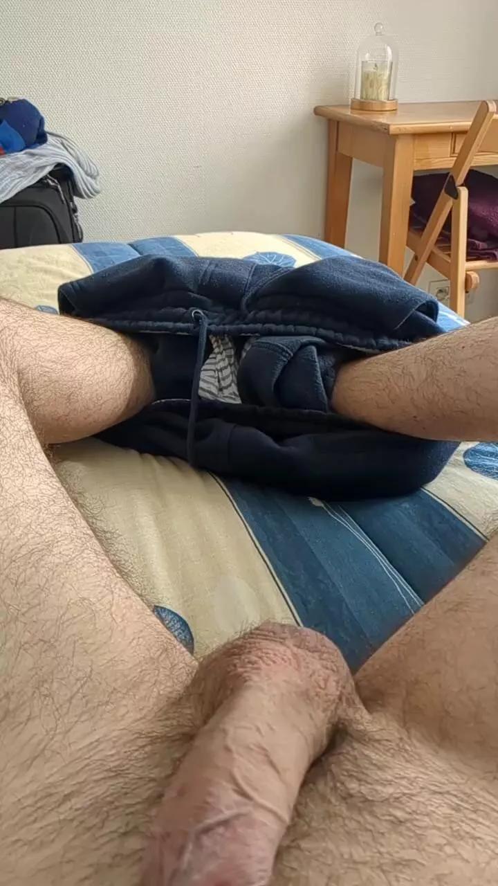edou19 on Cam4 
