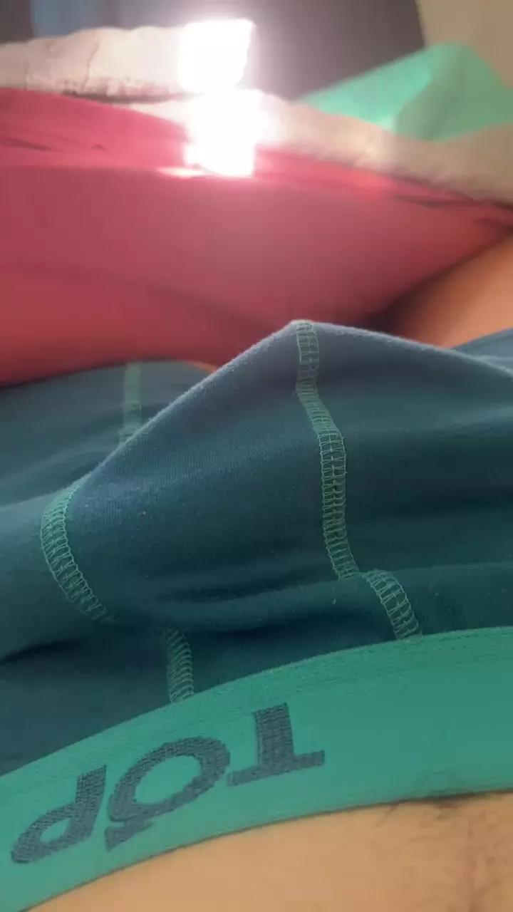 Eduardito69_ on Cam4 