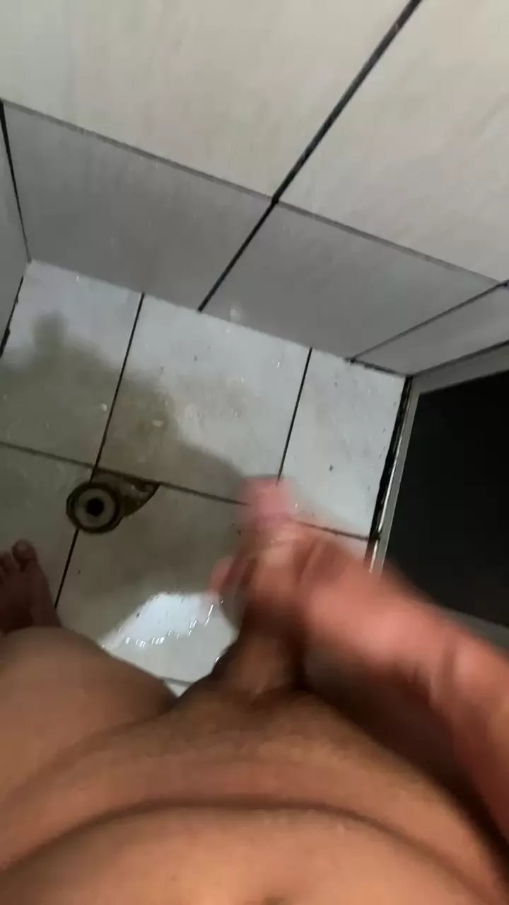 Offline Eduardo192809 on Cam4