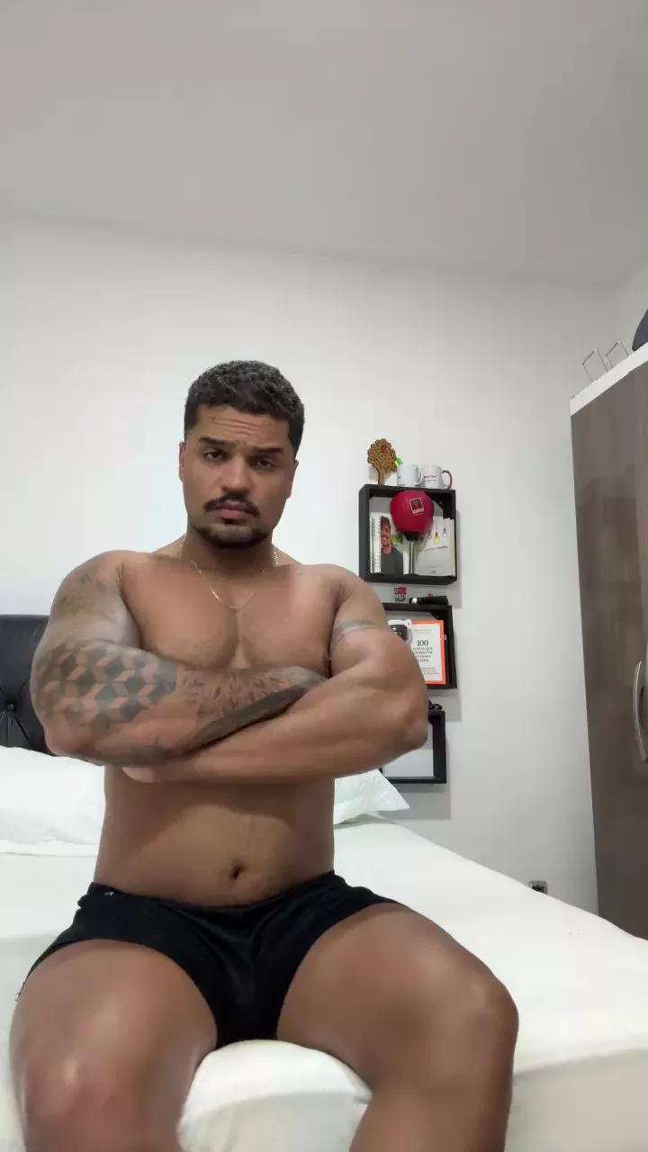 Ejfilho on Cam4 