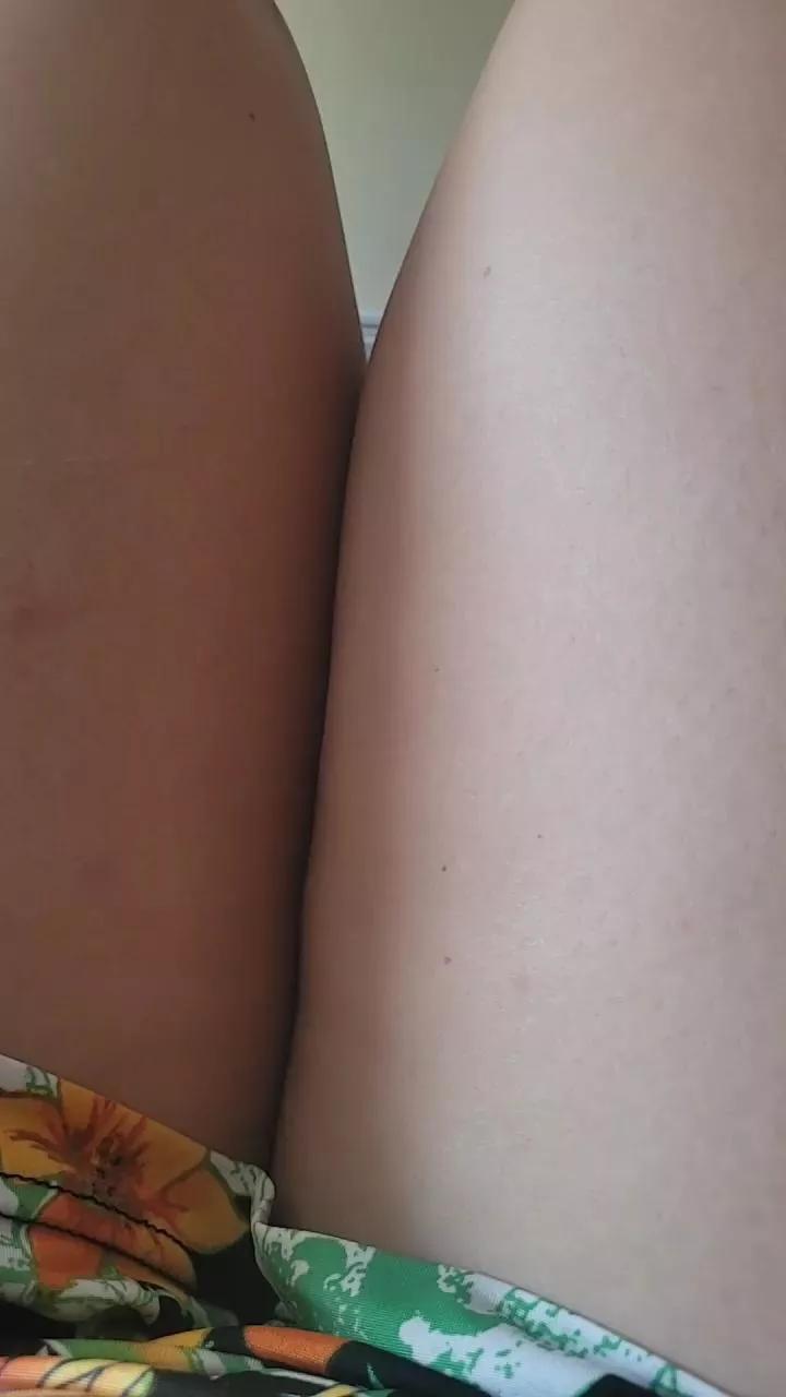 Elka__pinedu45 on Cam4 