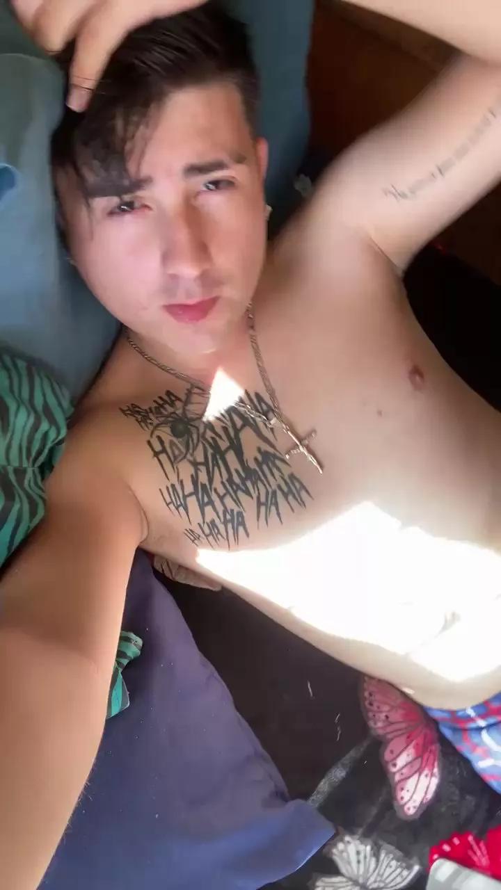 Elmascalienteee on Cam4