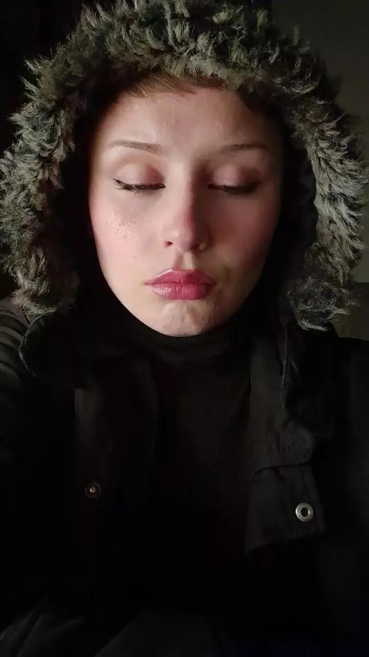 Offline Emile99 on Cam4