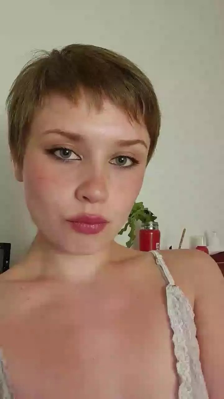 Offline Emile99 on Cam4