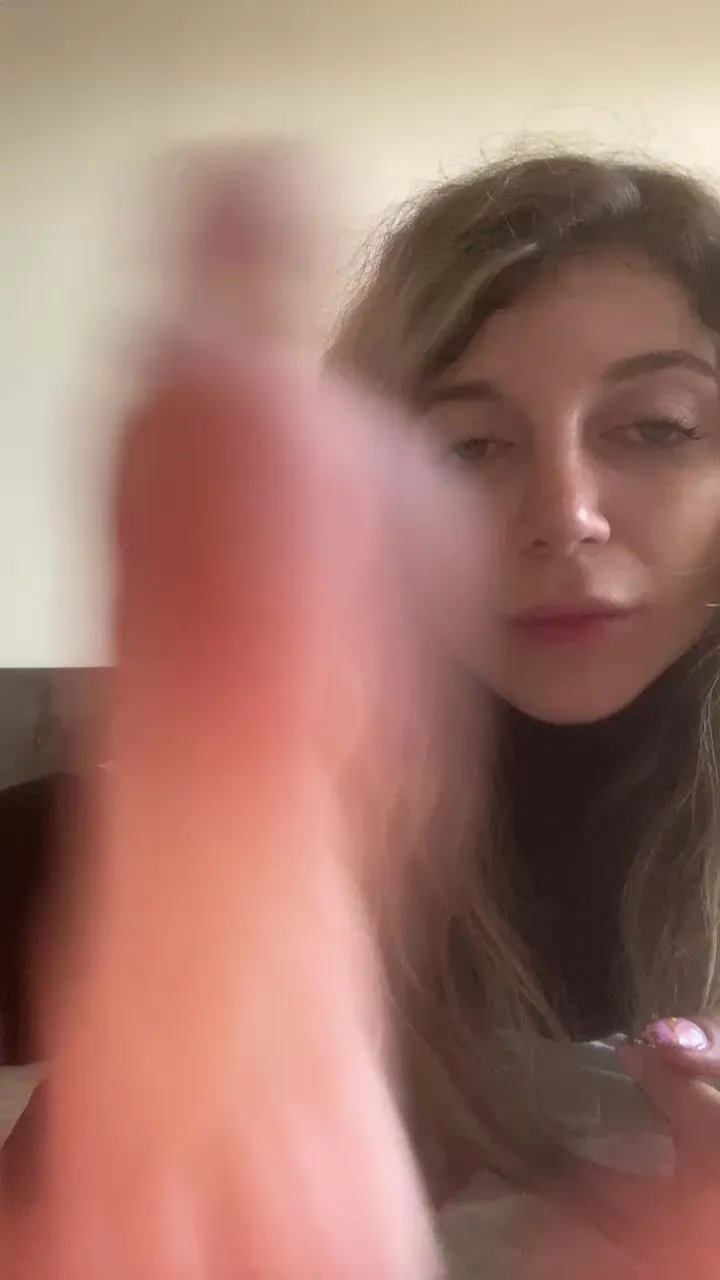 Offline emilychannel on Cam4