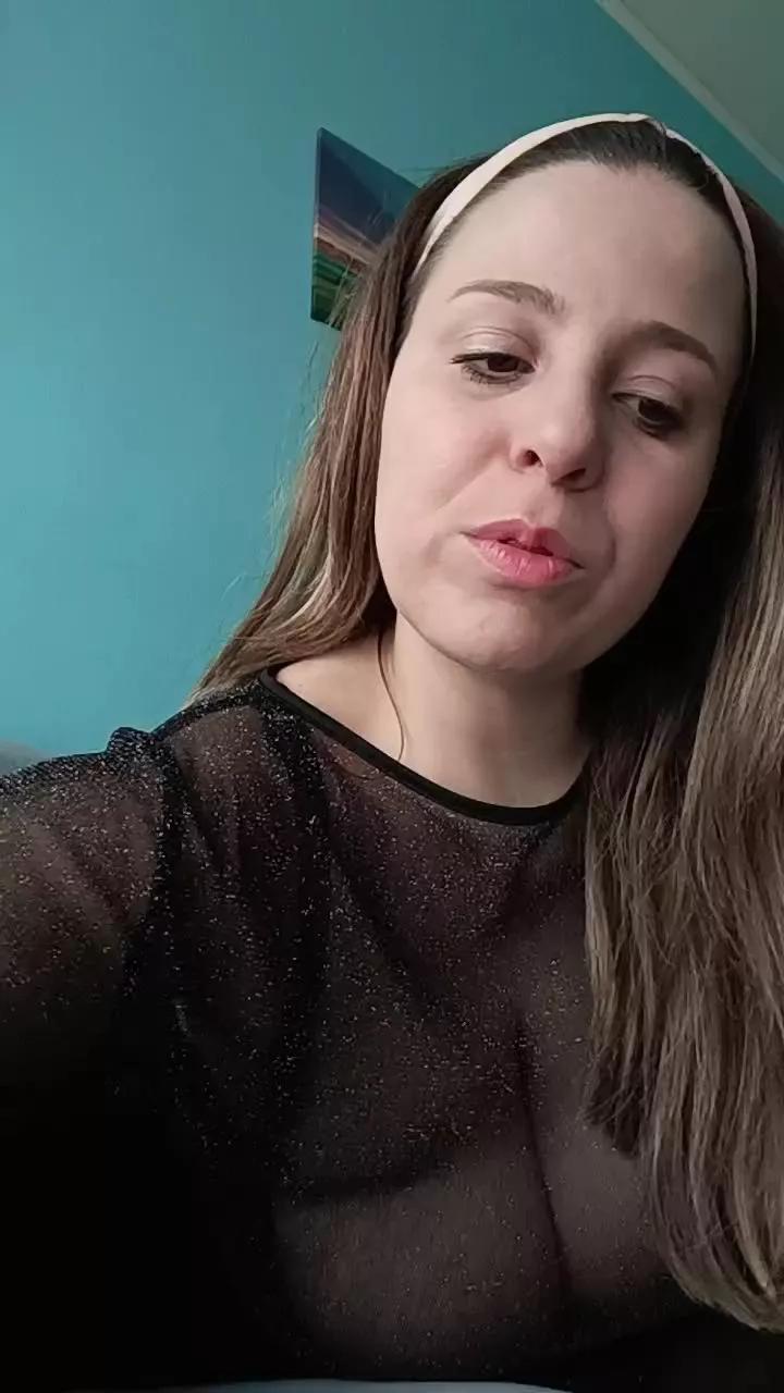 emma96_hot on Cam4 