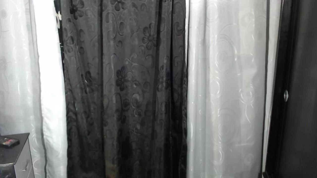 emma_onassis on Cam4 