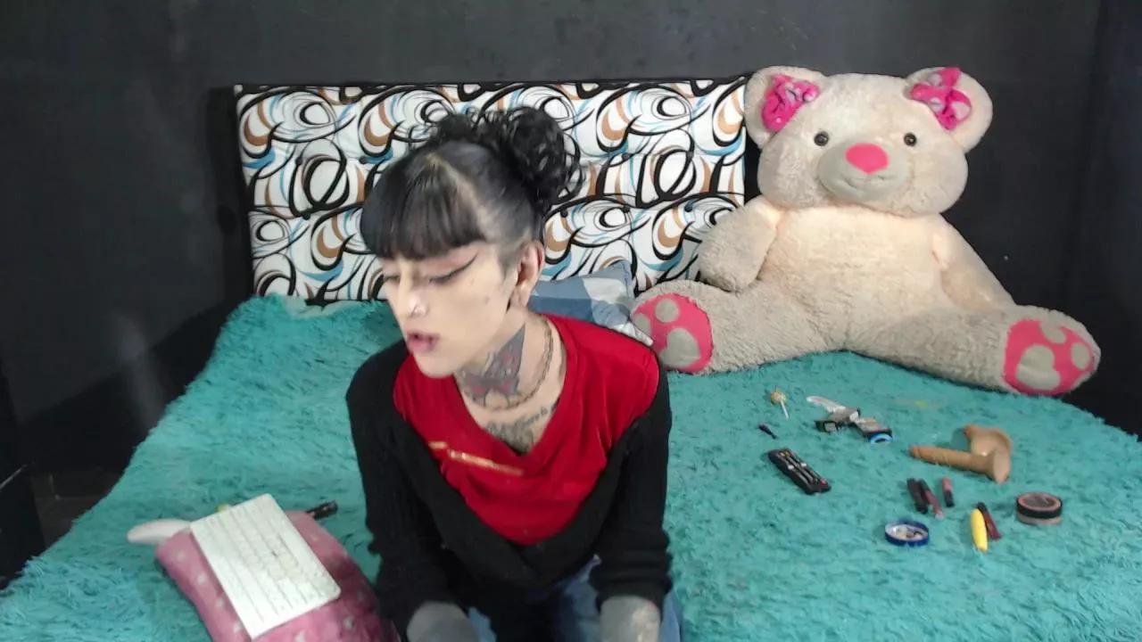 emma_onassis on Cam4 