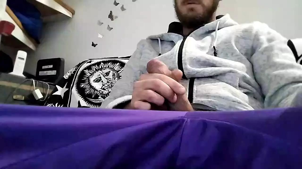 Erik2686 on Cam4 