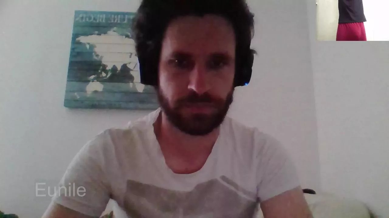 Offline eunile on Cam4