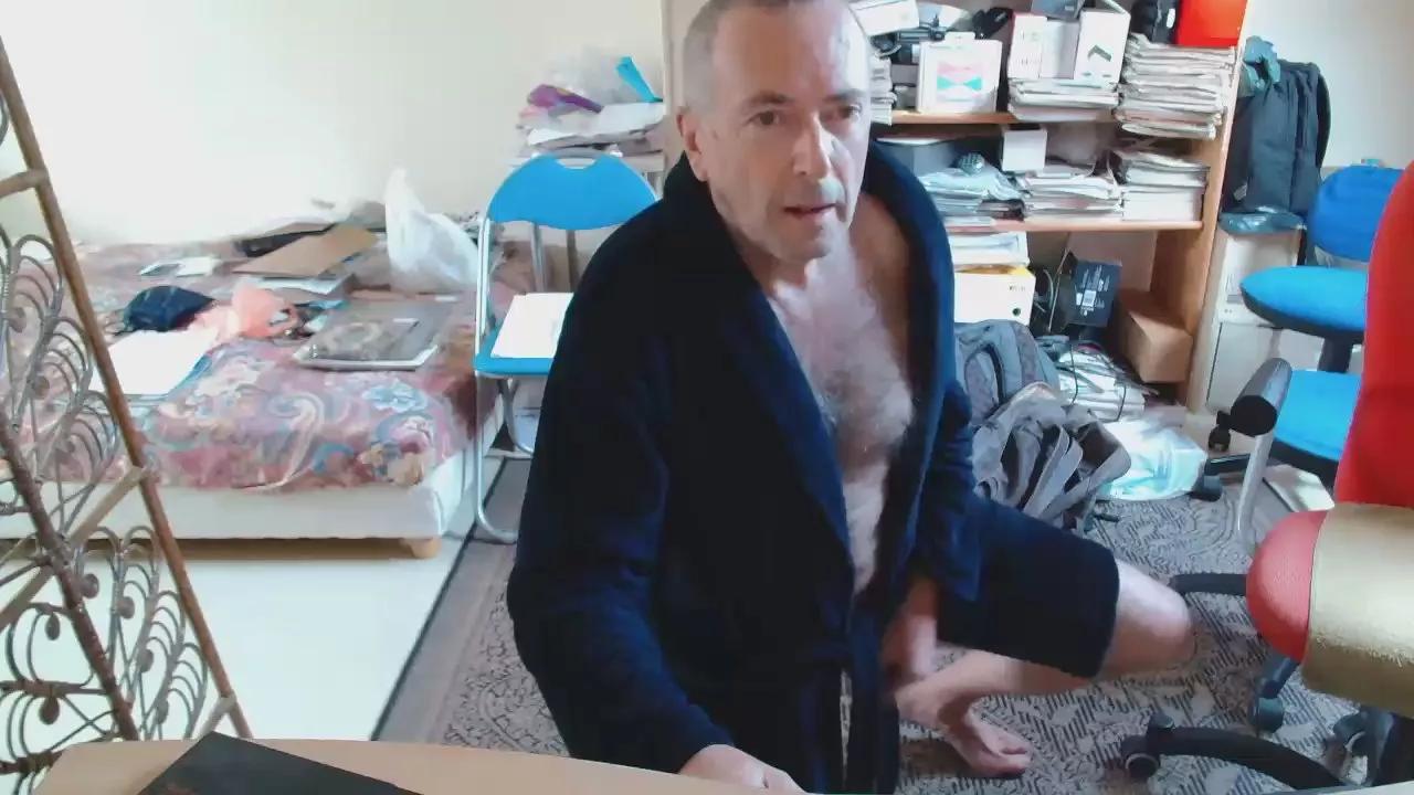 exhib4587 on Cam4 