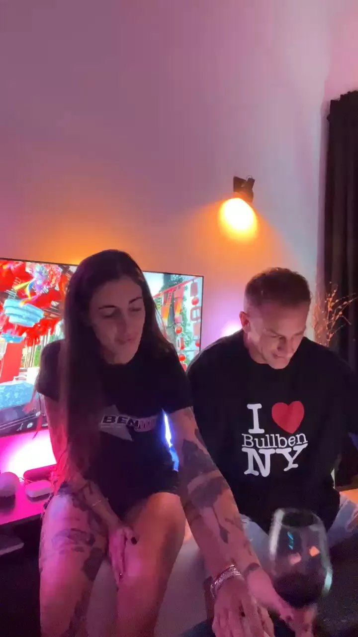 Offline Ferchule7 on Cam4