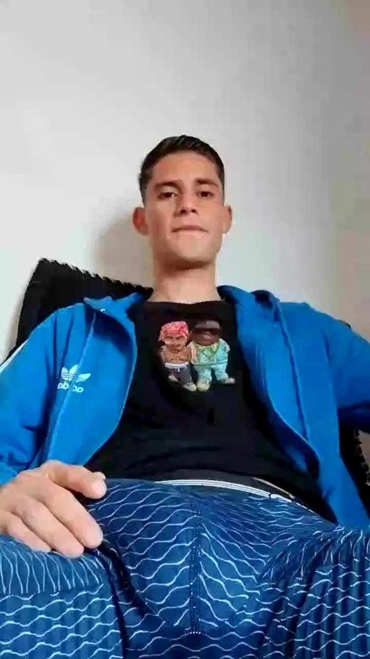 Flaco20x on Cam4 