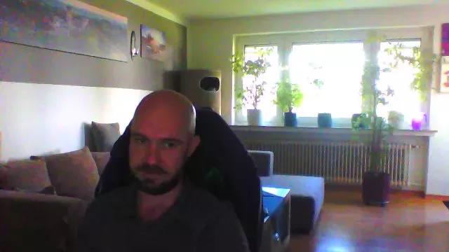 flo86xxx on Cam4 