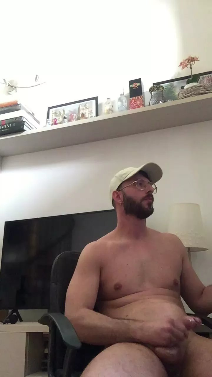 Offline florence1990 on Cam4