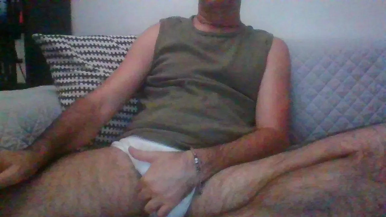 Offline fox6900 on Cam4