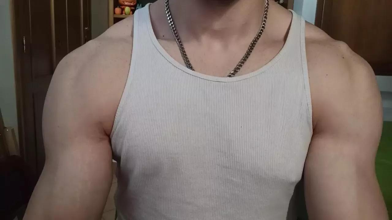 Frabroker on Cam4 