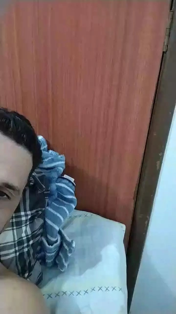 Offline Francisconeto87 on Cam4