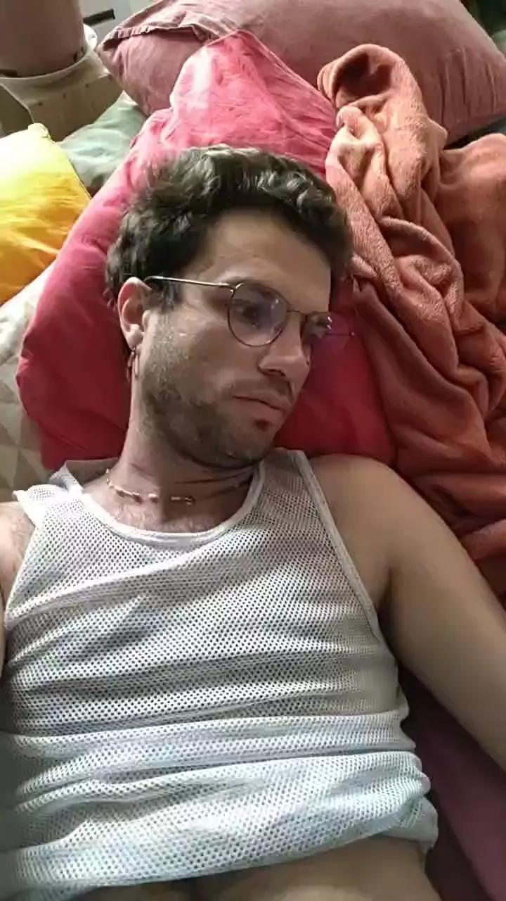 frenchyhothairy on Cam4 
