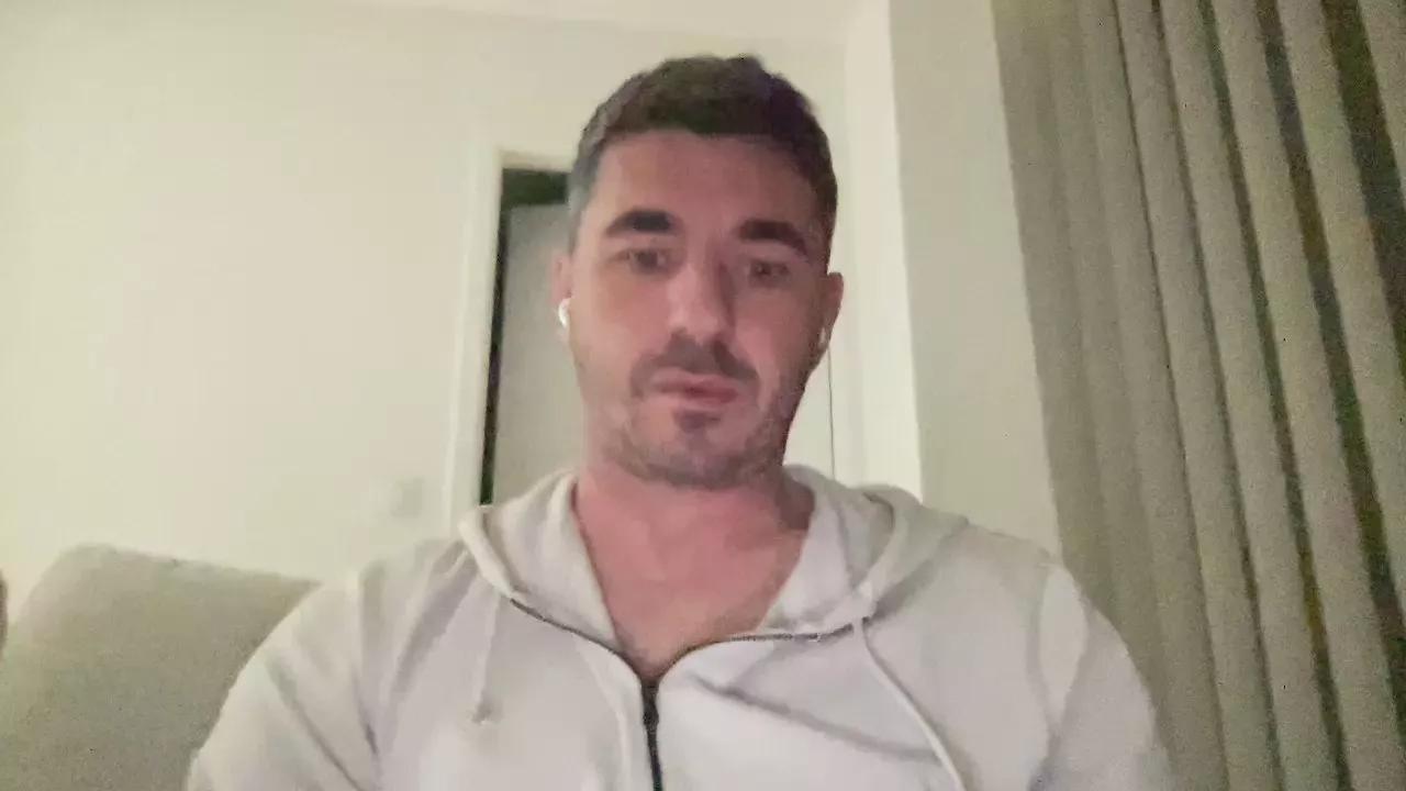 frstraight30 on Cam4 