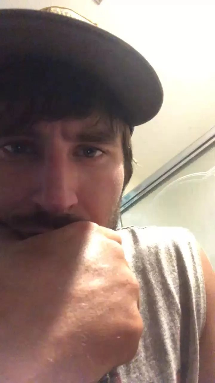 Offline FuKThisD1 on Cam4