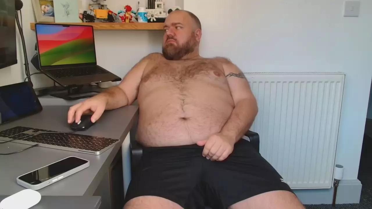 FuzzyCub_uk_ on Cam4 