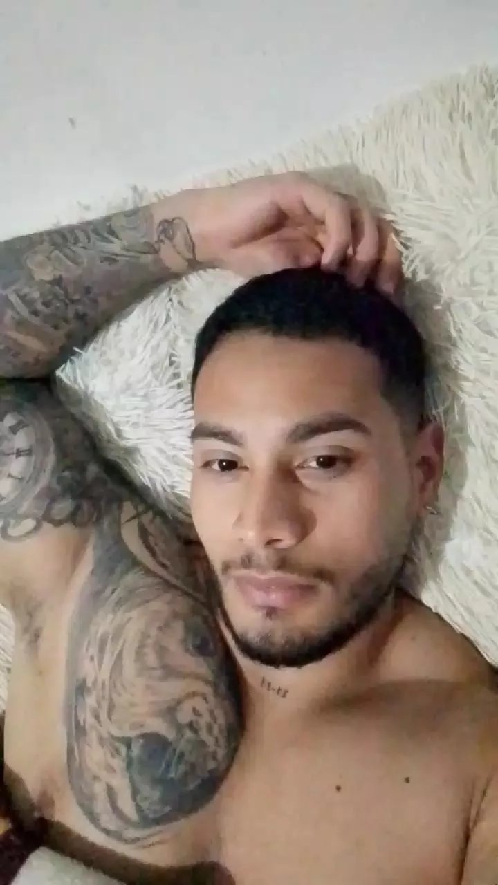 Offline gabo_lust on Cam4