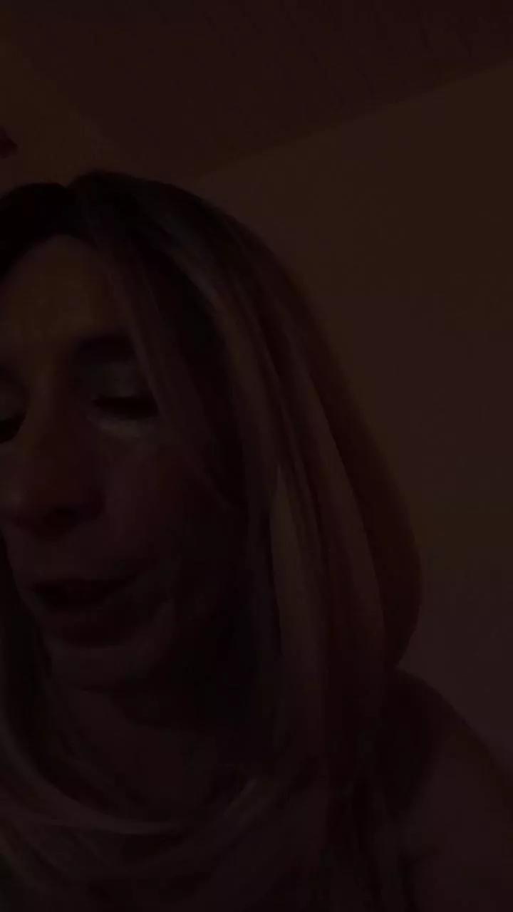 Gabrielle2569 on Cam4 