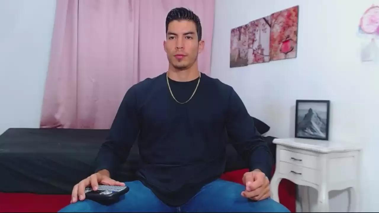 gaston_pezzuti on Cam4 
