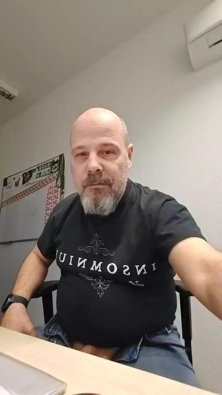 german_9inch on Cam4 