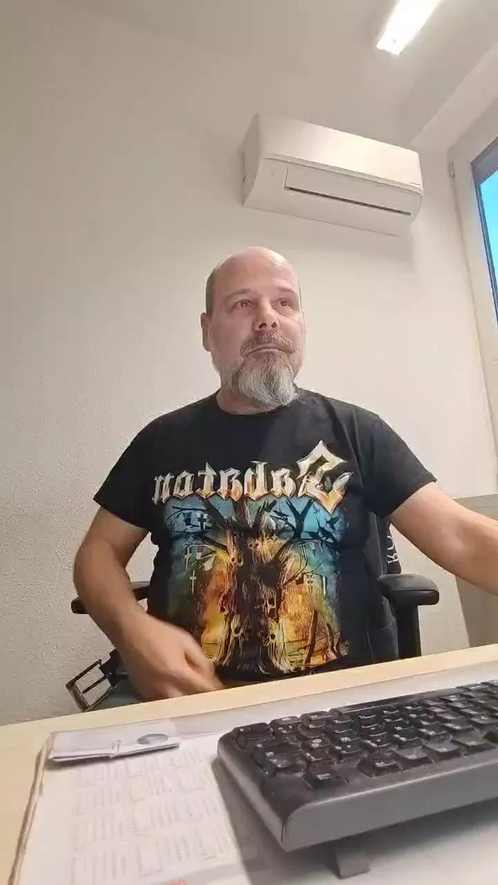 german_9inch on Cam4 