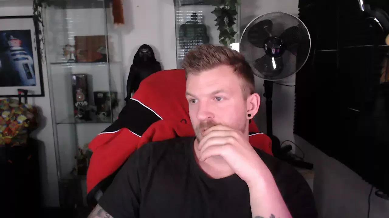 GermanPrince33 on Cam4 