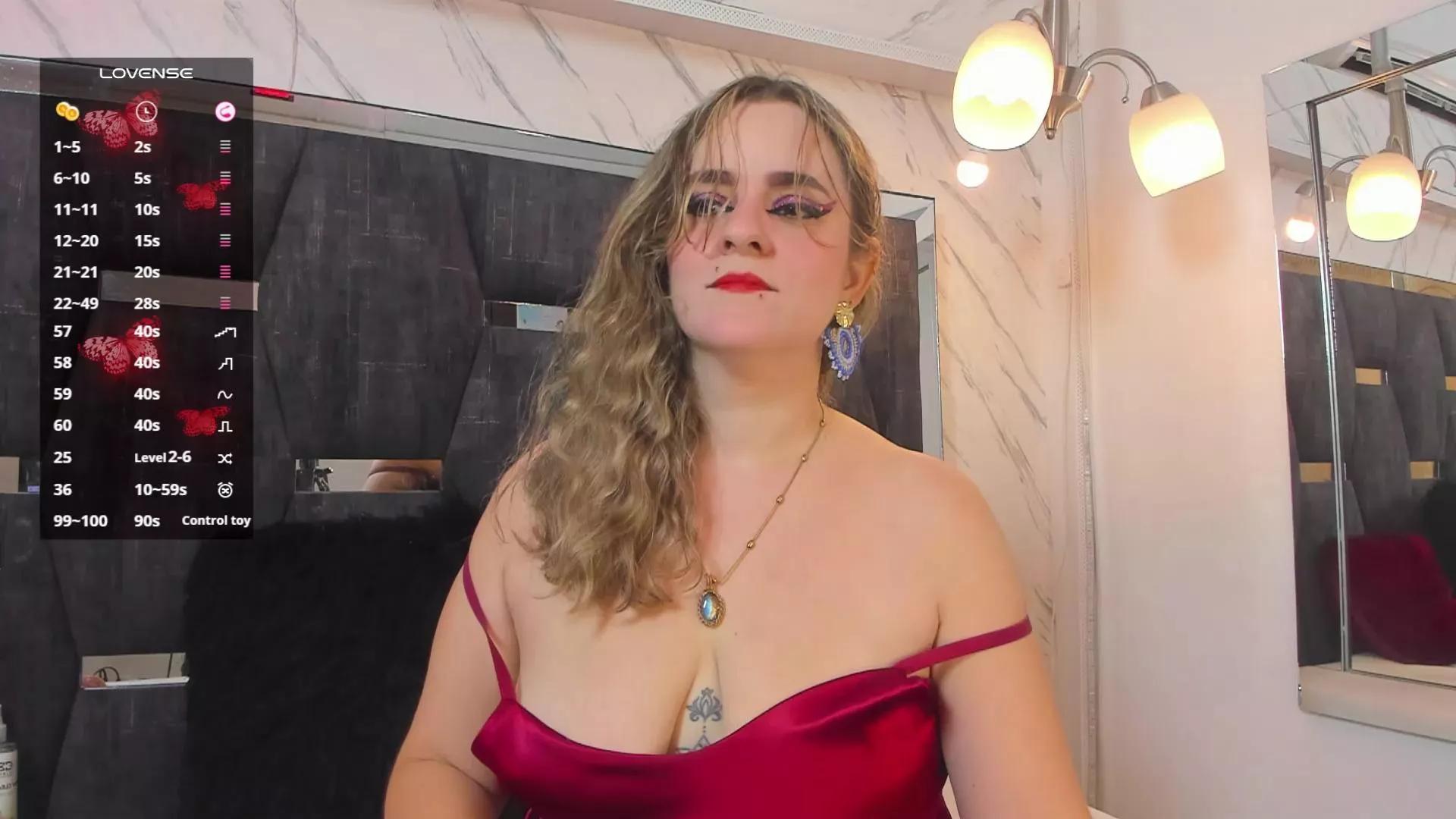 GinnaGrace on Cam4 