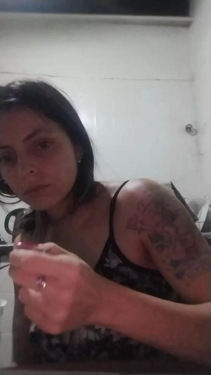 Goldie_Cazacu on Cam4 