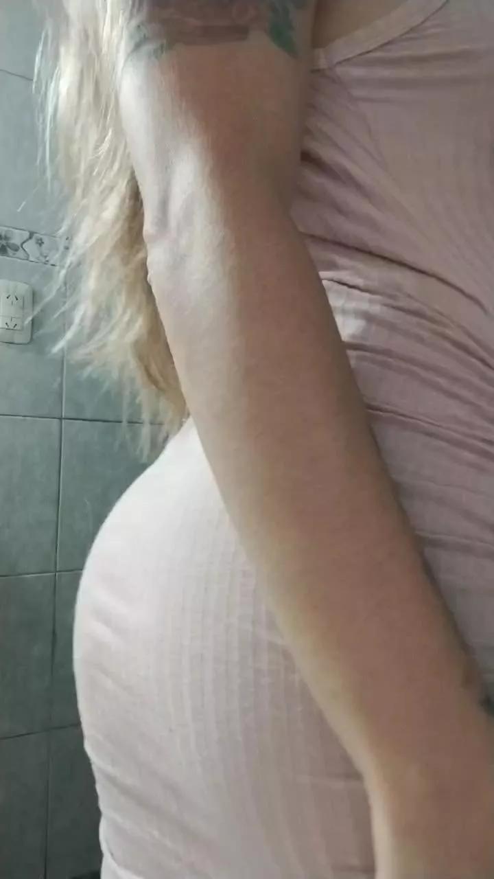 Goldie_Cazacu on Cam4 