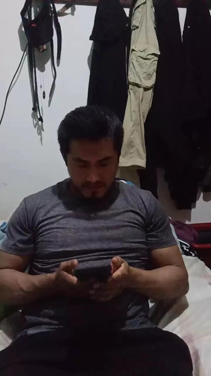 Gonzal0_05 on Cam4 