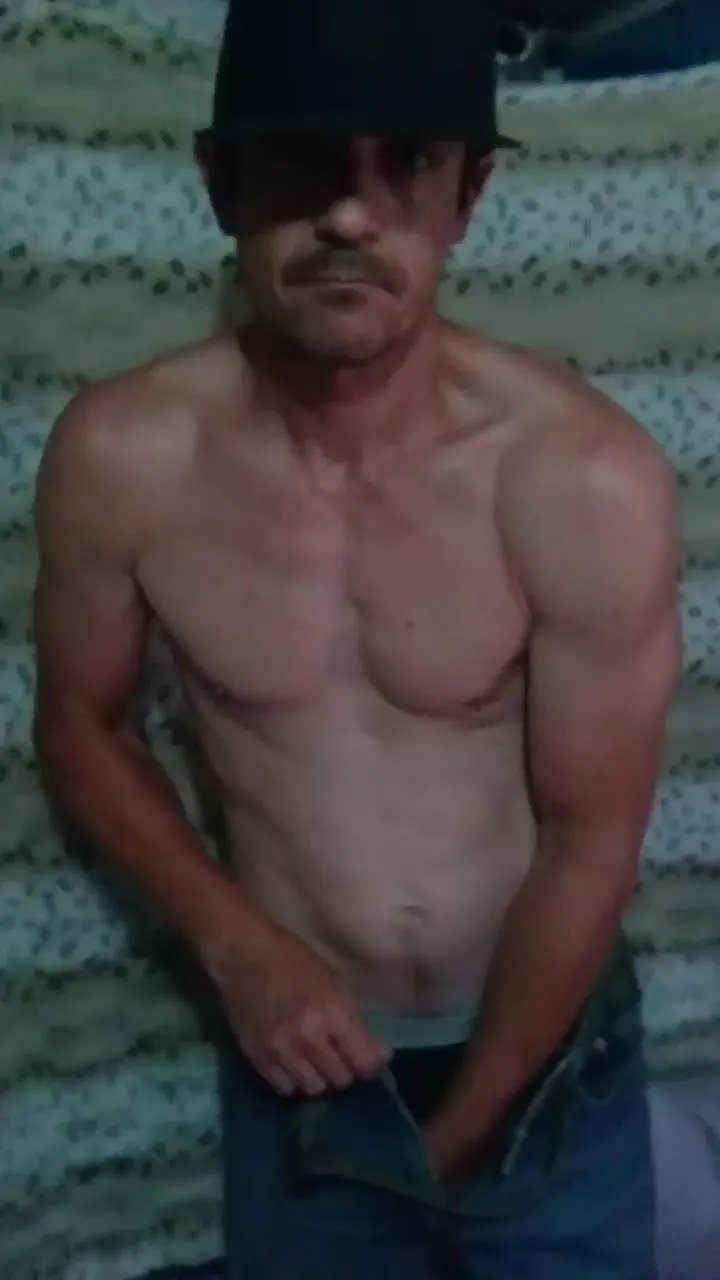 Offline good_thrust on Cam4