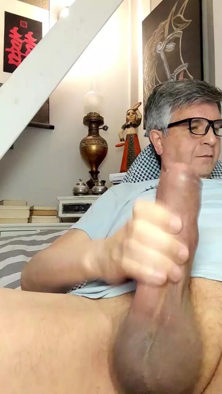 Grancazzogenova on Cam4 