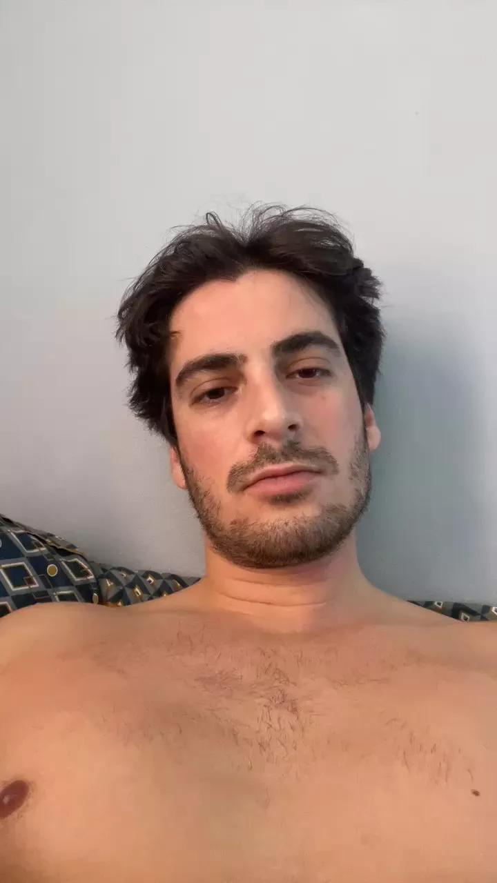 greko13 on Cam4 