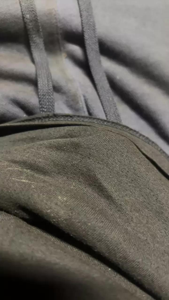 Grey2324 on Cam4 