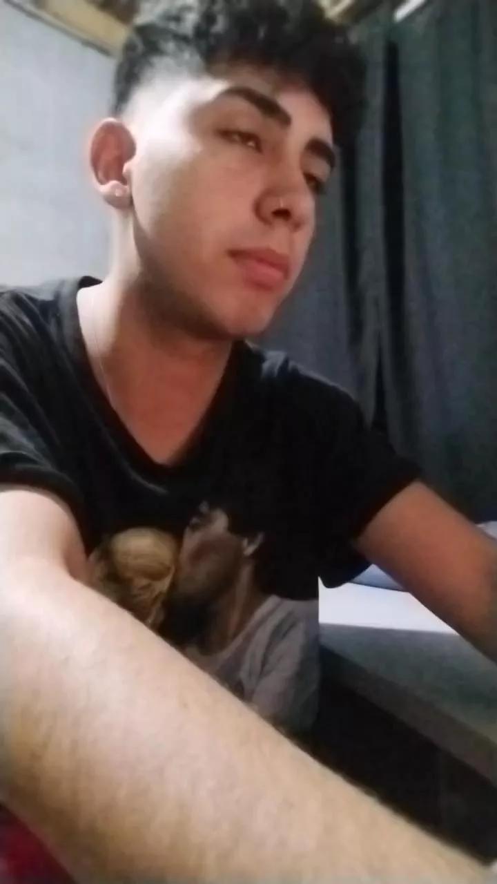 grossofy on Cam4 