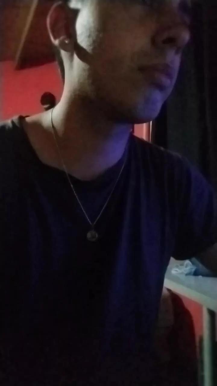 grossofy on Cam4 