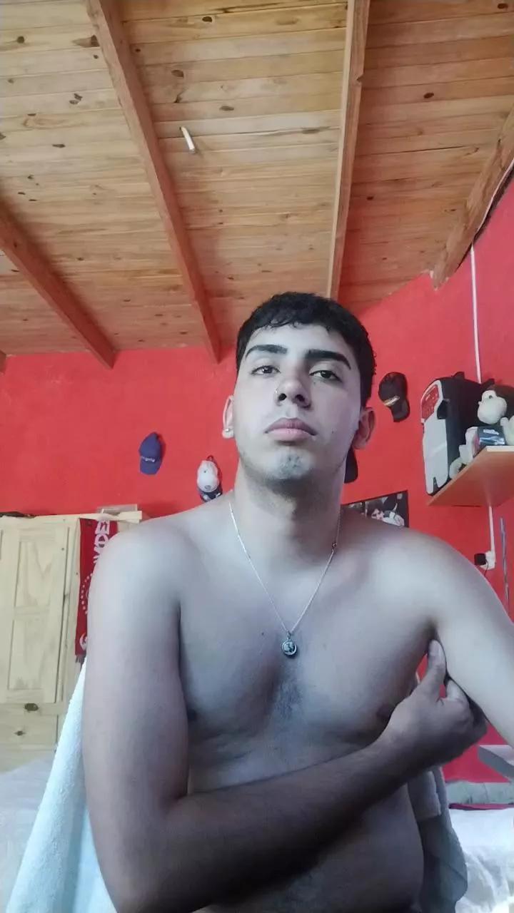 grossofy on Cam4 