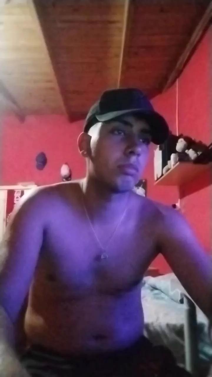 grossofy on Cam4 