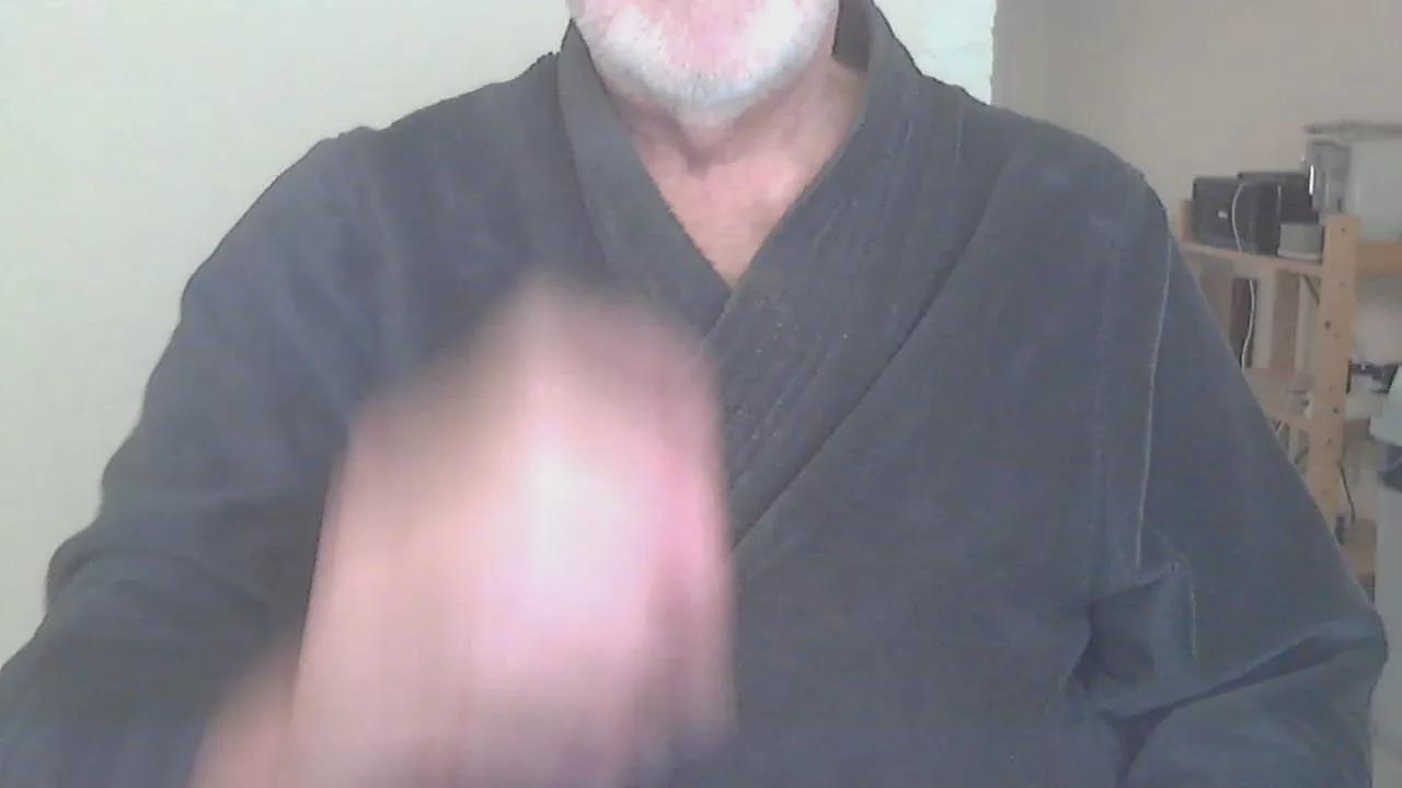 hairybull on Cam4 