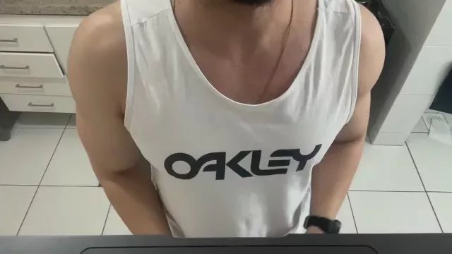 Offline harken_daz2 on Cam4