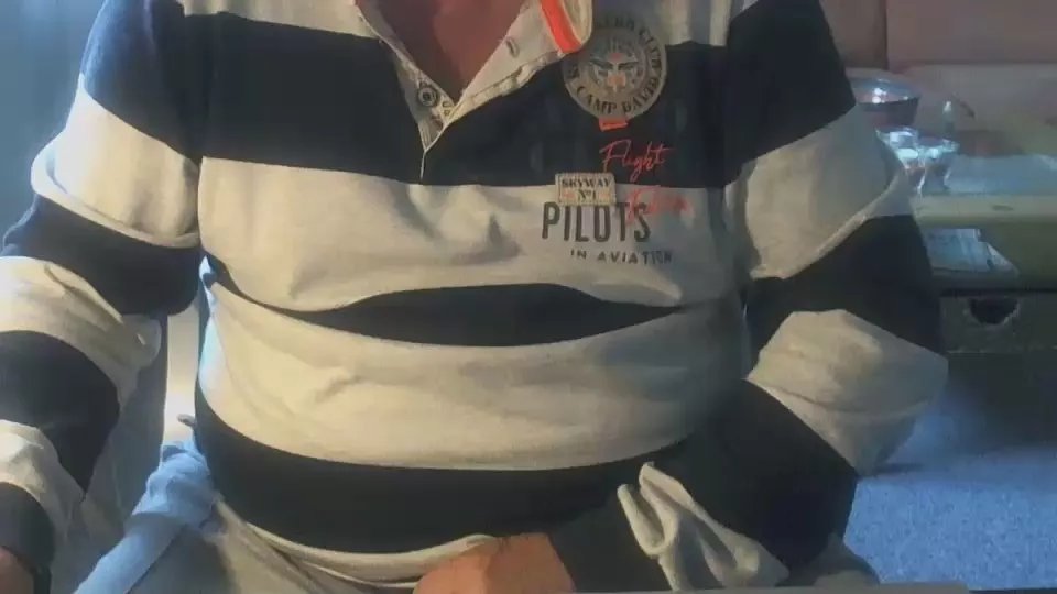 Offline hase7771 on Cam4