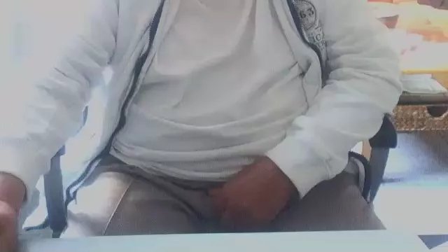 Offline hase7771 on Cam4