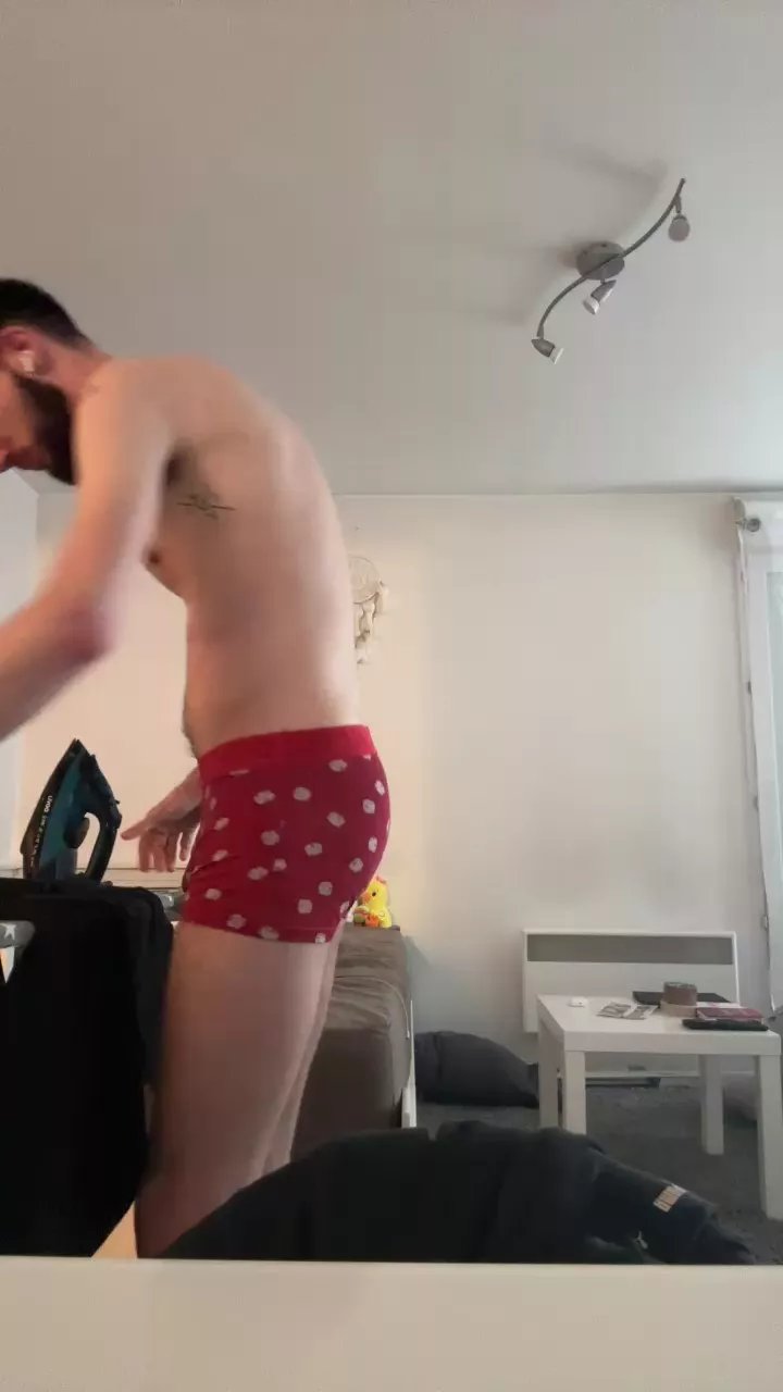 Offline henrypierre267 on Cam4