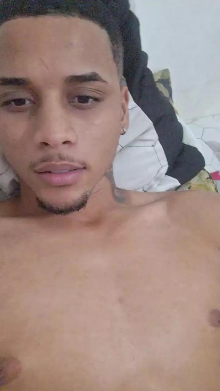 Hiilsttar on Cam4 